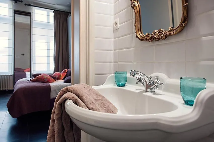 Ganda Rooms & Suites 3*, Gent